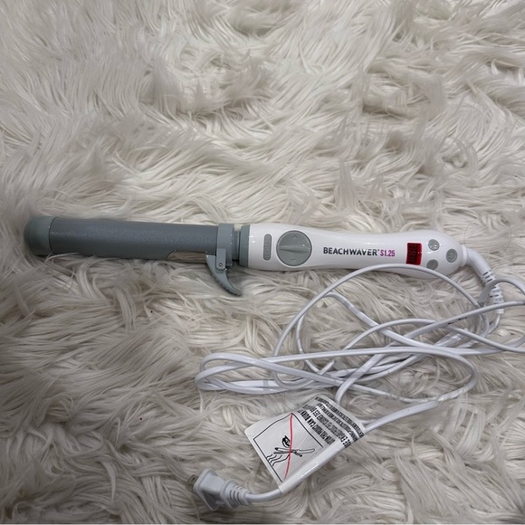 Beachwaver S-SERIES Rotating Curling Iron 1.25 in - Picture 2 of 5